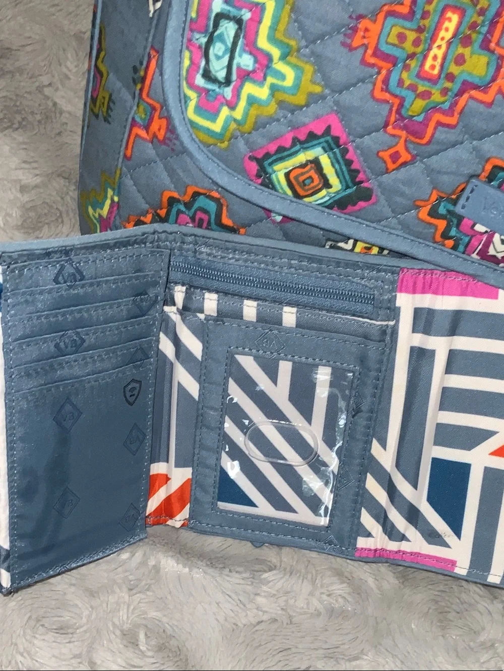 Vera Bradley Quilted  Pattern Crossbody Bag&wallet - Picture 14 of 16